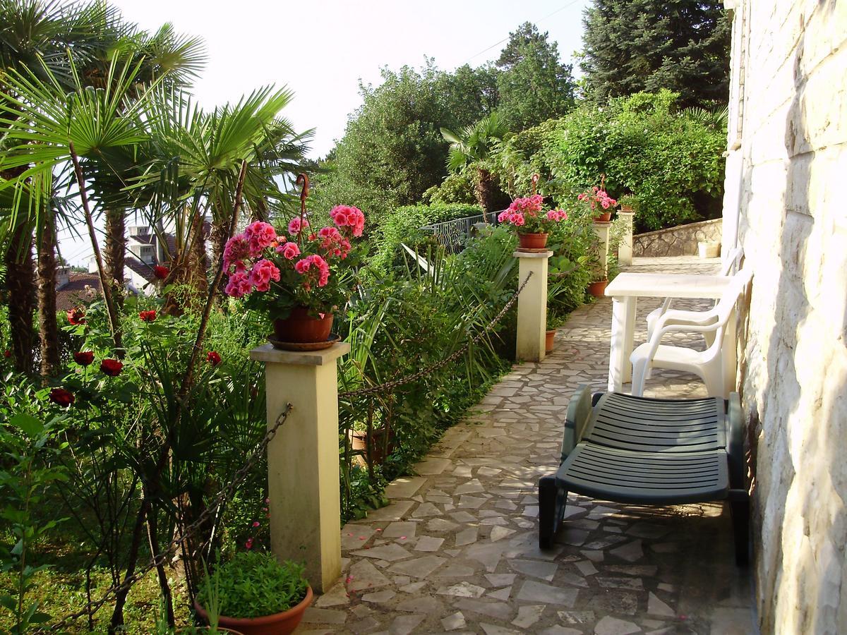 Apartment Ana Opatija Bagian luar foto